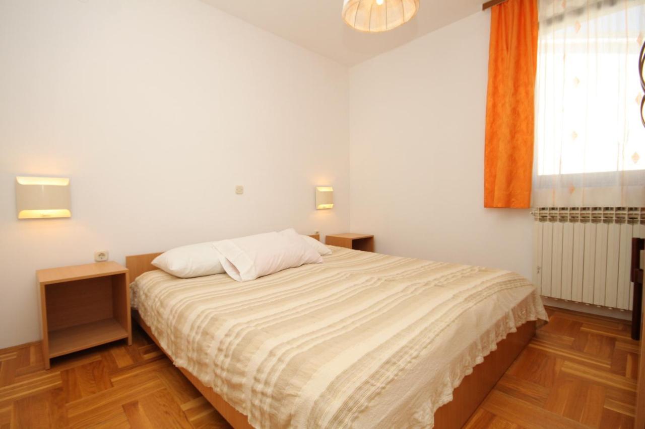Apartments With A Parking Space Mali Lošinj Exterior foto