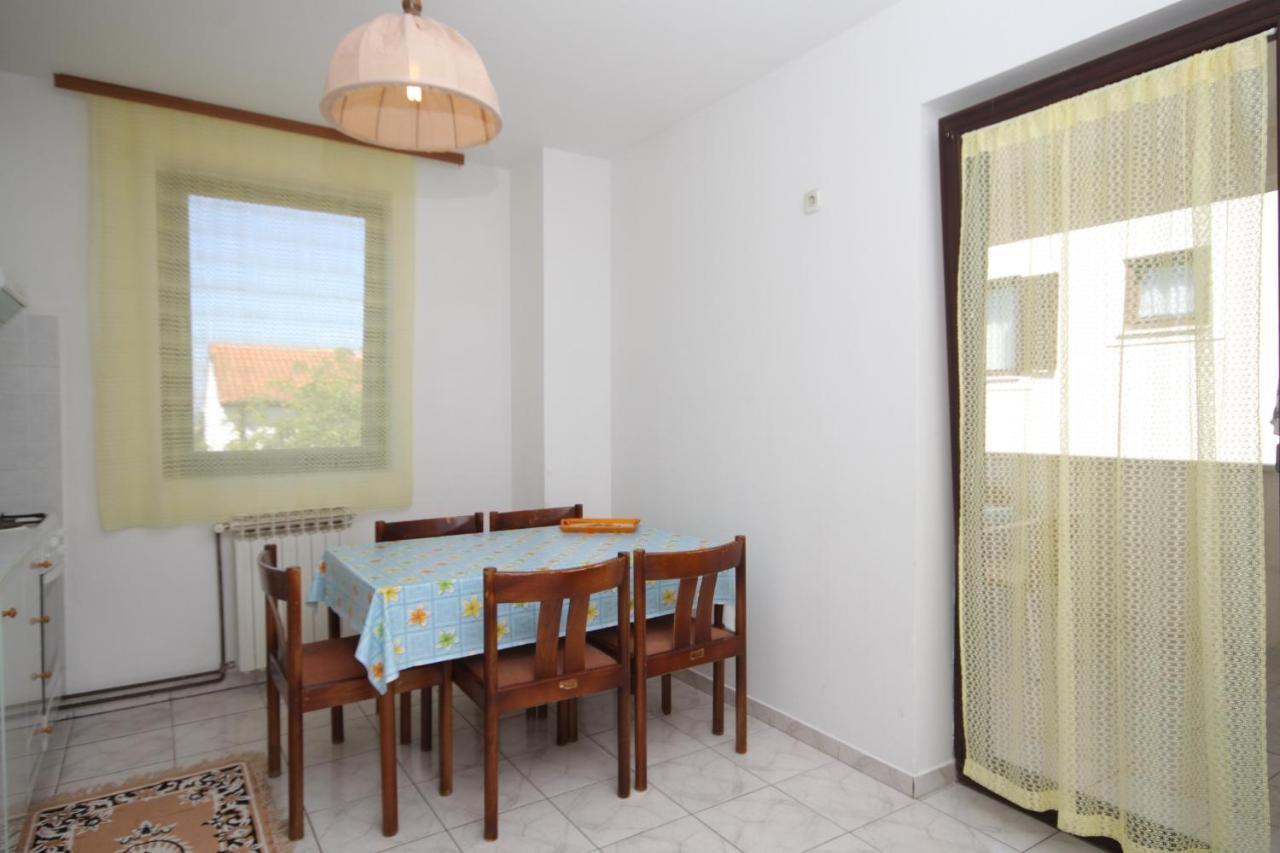 Apartments With A Parking Space Mali Lošinj Exterior foto