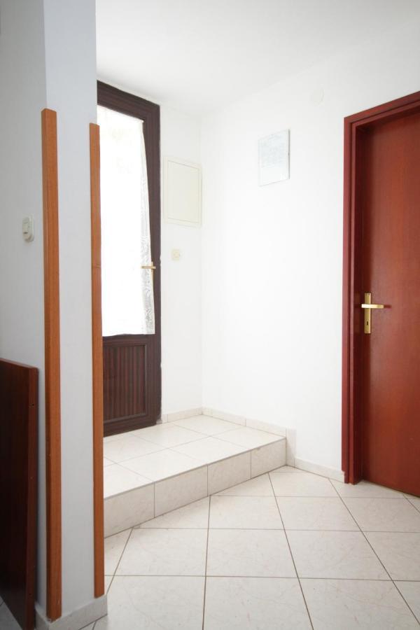 Apartments With A Parking Space Mali Lošinj Exterior foto